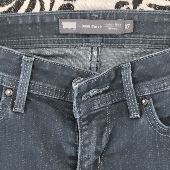 Capri's - Picture 2 of 5